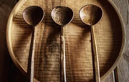 Wernog Wood - Handcrafting Courses - North Wales - Cawl Spoon - Whittling | Woodworking Courses | Acorn Leisure Holiday Parks