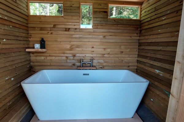 Buzzards Nest bathroom north wales luxury eco glamp