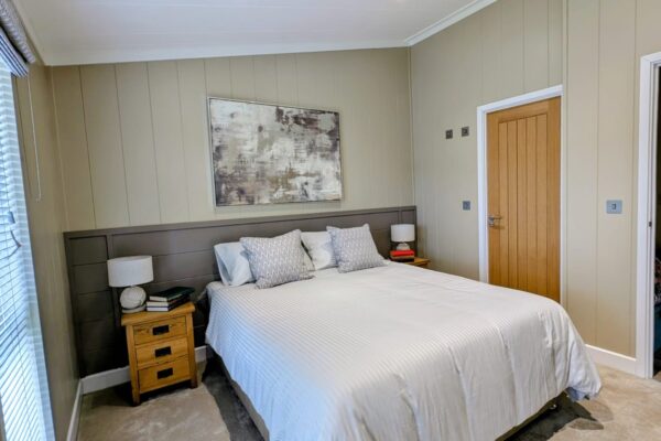 Lakeside Lodge for sale - Main Bedroom in Bespoke Wessex Omar Lodge - Lodge for sale lakeside views