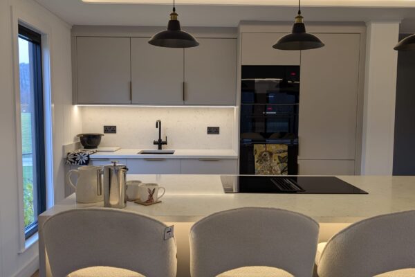 Kitchen - Solhare Lodge - Maes Mynan Park